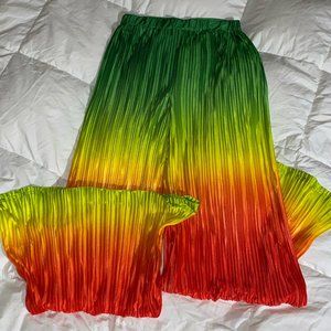 AKIRA Gradient Flare Pants